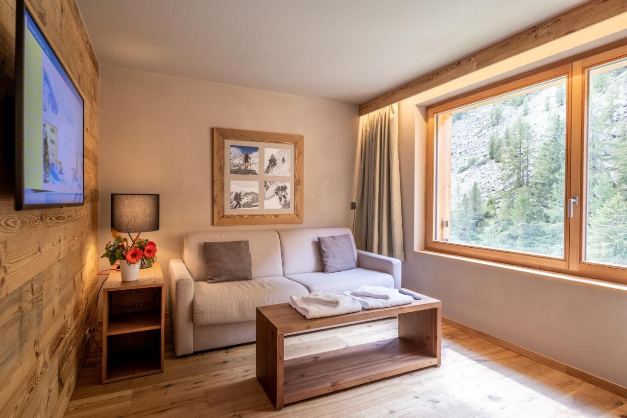 Swisspeak Resorts Zinal Exterior photo